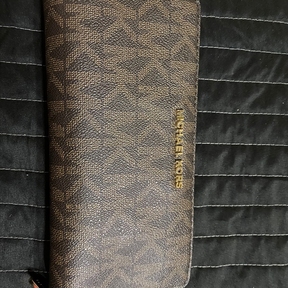 Michael Kors Large Zip around wallet with strap